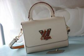 Picture of LV Lady Handbags _SKUfw146011357fw